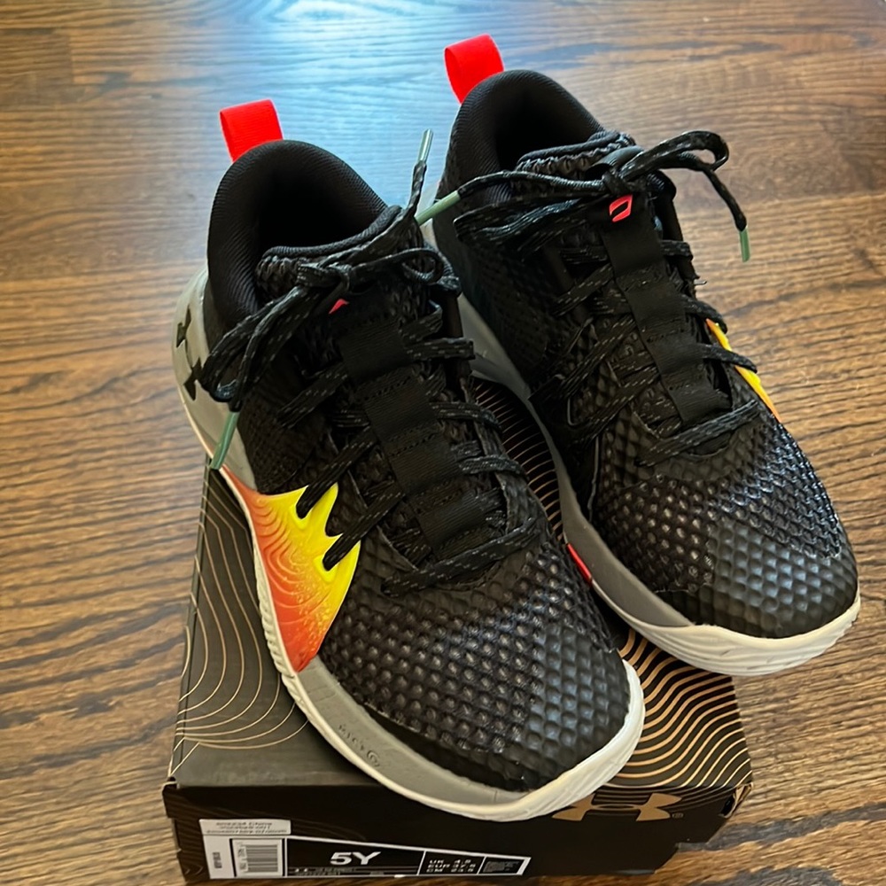 Boy’s Under Armour GS Embiid 1 Basketball Shoes